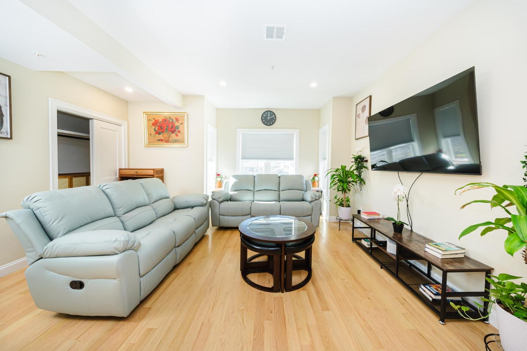 60-2 3Br - Boston Modern Apt Near Museum Apartment *
